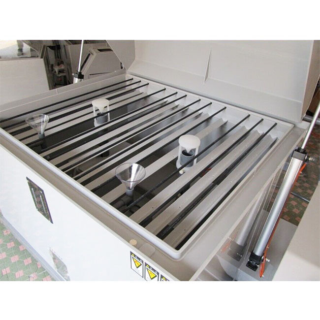 AC220V 50Hz zoutnevelkamer aangepaste kamergrootte zoutsproei corrosie testunit voor industriële controle en testen